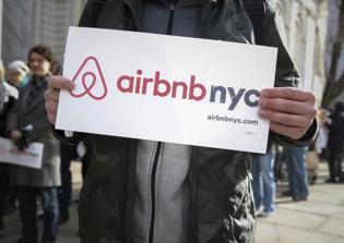 Airbnb forces users to sign anti-discrimination pledge