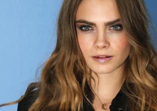 Victoria's Secret Fashion Show 2016, Cara Delevingne news: Model invited to walk in this year's Fashion Show amid bloating scandal