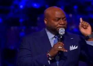 Eddie Long funeral news: Thousands attend funeral service for New Birth Missionary Baptist Church pastor