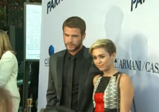 Miley Cyrus, Liam Hemsworth marriage rumors: wedding buzz debunked; couple spotted with family members over dinner