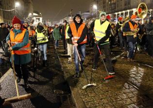 Anti-Immigration Protests Rage In Germany as Gov't Appeal Falls on Deaf Ears