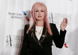 North Carolina's 'bathroom privacy law' finds opposition from celebs Cyndi Lauper, Ringo Starr; Christians rally in support of bill