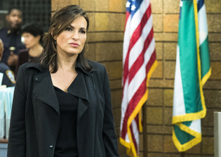 'Law and Order SVU' season 18 spoilers: Mariska Hargitay to direct 400th episode