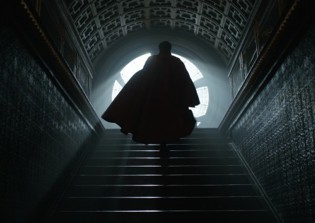 'Doctor Strange' news: Marketing is on full speed with new motion posters; Dr. Strange confirmed for 'Thor: Ragnarok?'