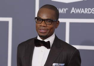 Kirk Franklin apologizes to fans for online outburst