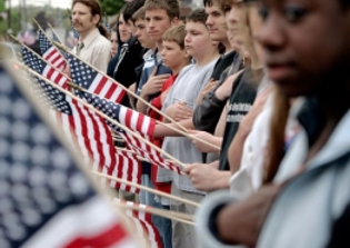 Calif. School District Apologizes to Atheist Student Over Pledge of Allegiance