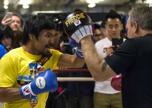 Manny Pacquiao vs Floyd Mayweather Fight: Pacman Goes Gaga In Ad