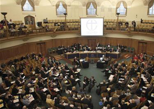 32 delegates express 'lack of confidence' in Church of England's synod over gay marriage issue