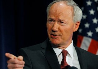 Arkansas Religious Freedom Law News 2015: Governor Retreats, Orders Revision of Religious Freedom Act Amid Mounting Criticism