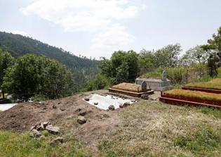 Teenage girl burned in 'honor killing' in Pakistan