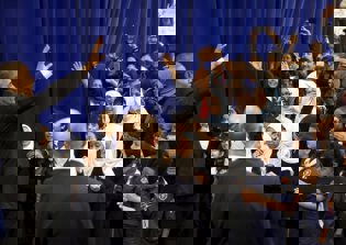 President Barack Obama visits US mosque for the first time