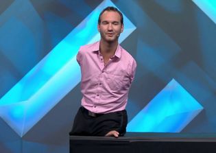 Limbless evangelist Nick Vujicic reveals that his father has passed away and gone to heaven