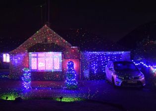 Robert Jeffress shares three strategies for dealing with non-Christian family members during Christmas