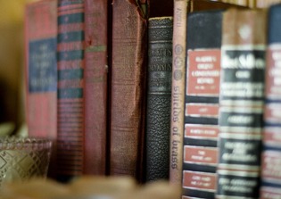 Theologian criticizes Biblical convention for suspension of Intervarsity Press