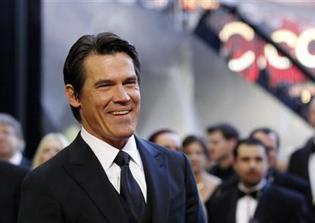 'Avengers: Infinity War' release date news, plot spoilers: Josh Brolin hints at 'Infinity War' plot, says he was 'blown away'