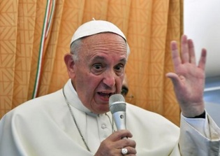 Pope Francis: Church must say sorry to gay community, seek forgiveness for discriminating