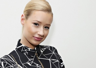Iggy Azalea News 2015: Reveals Painful Joint Disorder After New Year Celebration