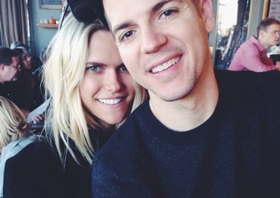 Christian Model Lauren Scruggs Marries Jason Kennedy In Texas Ceremony