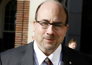 HIV and Craigslist Link? Personal Ads On Craigslist Linked To Increase In H.I.V. Cases, Says Study