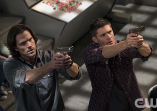 'Supernatural' season 12 release date, plot spoilers: Misha Collins confirms badass Castiel's return; Comic-Con appearance confirmed