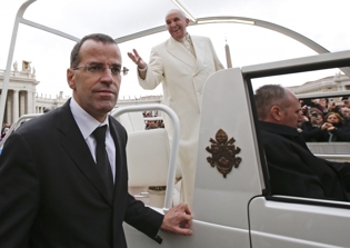 Pope Francis Addresses United Nations, Admonishes 'Selfish' Countries