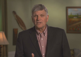 Franklin Graham invites Christians to pray with him on the eve of the elections