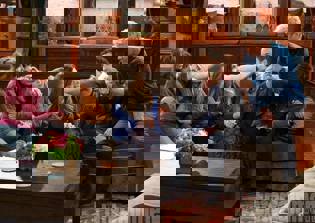 'Girl Meets World' season 3 finale premiere, cast news, spoilers: Riley's family to move to London?