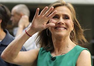 Meredith Vieira Details Domestic Abuse Experience After Ray Rice Scandal