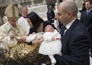 Pope Francis on Breastfeeding In Public: 'Mothers, Give Your Children Milk'