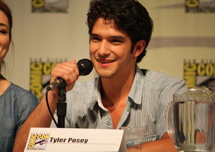 Tyler Posey, Bella Thorne dating rumors 2016: Spotted together in West Hollywood