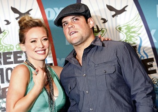 Hillary Duff Divorce News: Mike Comrie Split Official as Singer Files for Divorce from Estranged Husband