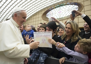 Pope Francis Seeks To Uplift Spirit Of Suffering Christians In Middle East: 'God Has Come To Save Us!'