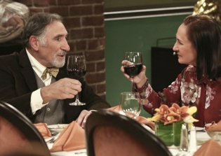 'The Big Bang Theory' season 10 updates and spoilers: Penny's mother to be introduced in her wedding, what happens after Mary and Alfred hook up?